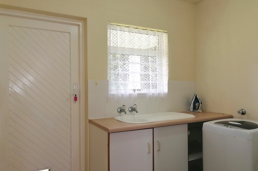 2 Bedroom Property for Sale in Stilbaai Wes Western Cape